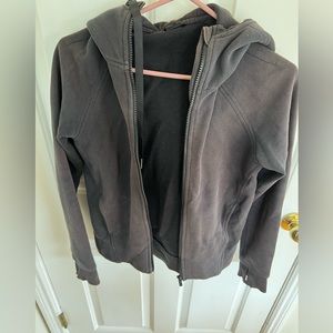 Lululemon sweatshirt